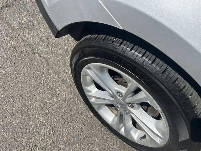 2017 Ford Taurus SEL