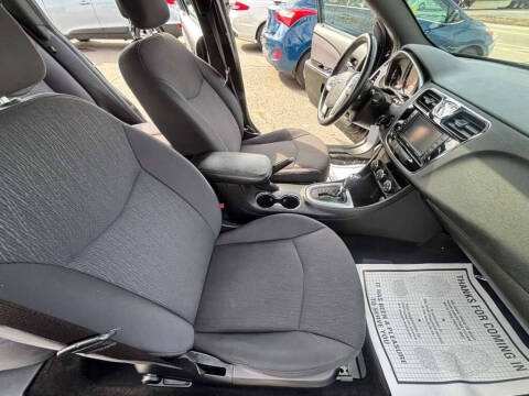 2012 Chrysler 200 Touring