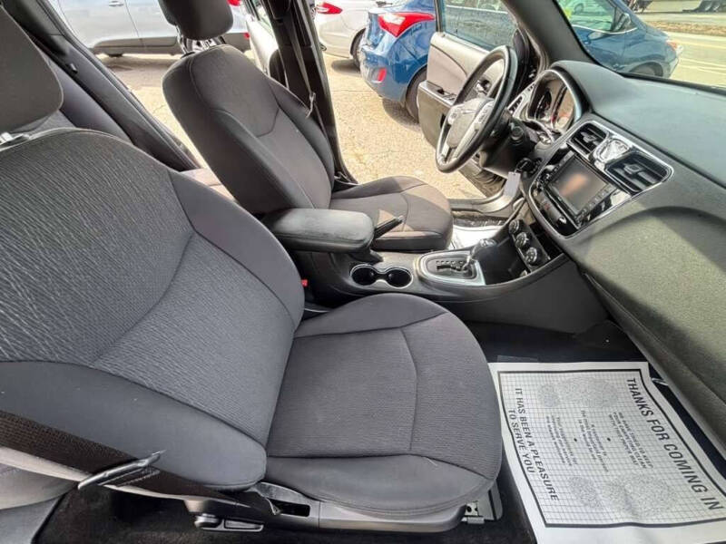 2012 Chrysler 200 Touring