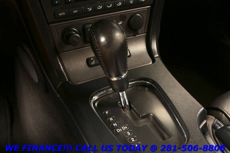 2003 Ford Thunderbird