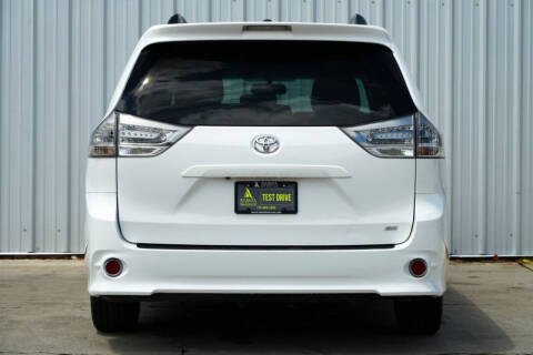 2015 Toyota Sienna