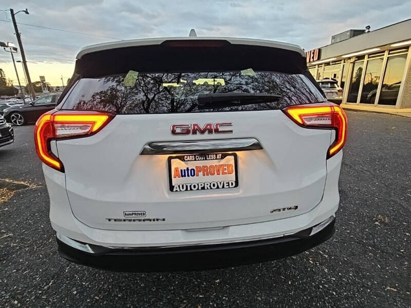 2022 GMC Terrain AT4