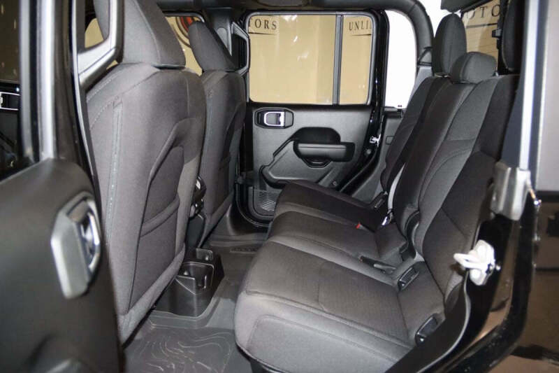 2023 Jeep Gladiator Sport S