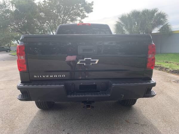 2015 Chevrolet Silverado Pickup - $18,999
