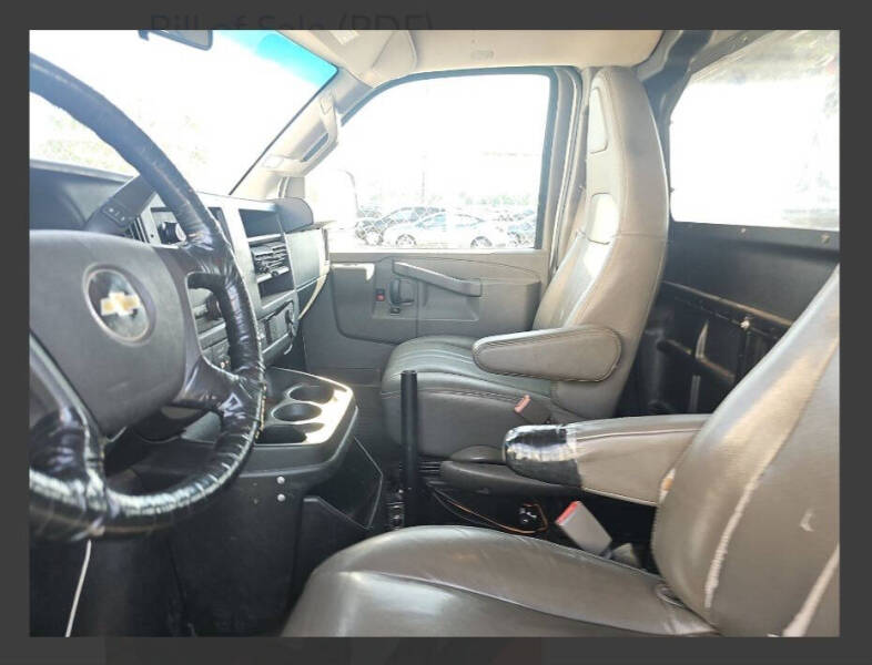 2017 Chevrolet Express 2500