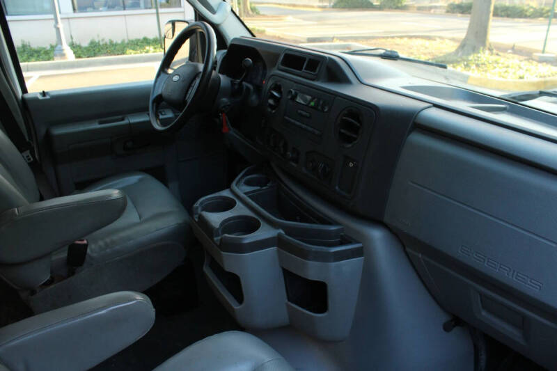 2012 Ford E-Series E-150