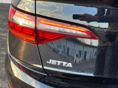 2019 Volkswagen Jetta R-Line