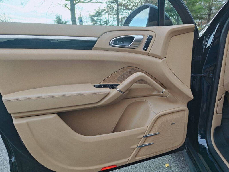 2016 Porsche Cayenne S