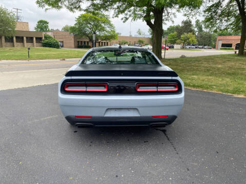 2022 Dodge Challenger