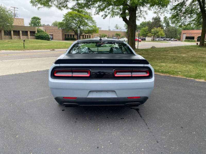 2022 Dodge Challenger