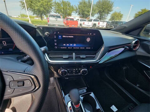 2025 Chevrolet Trax RS