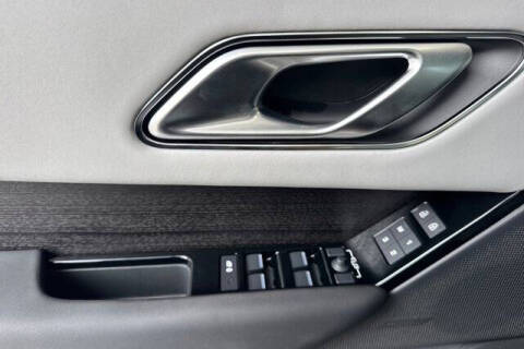 2026 Land Rover Range Rover Velar P250 Dynamic SE