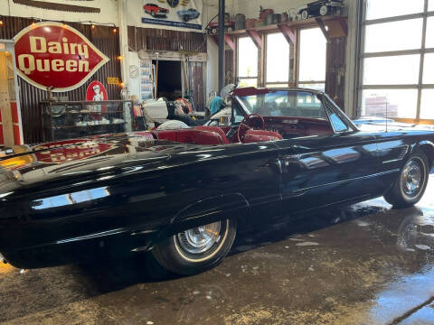 1965 Ford Thunderbird