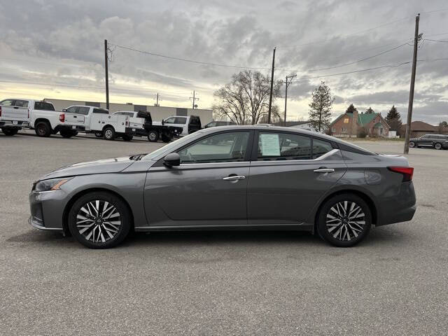 2024 Nissan Altima 2.5 SV