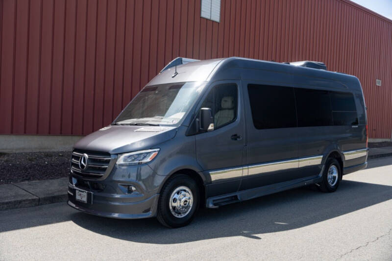 2022 Mercedes-Benz Sprinter Cargo Van Base photo 3