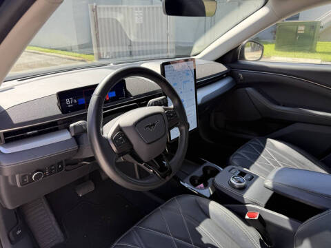 2023 Ford Mustang Mach-E Select