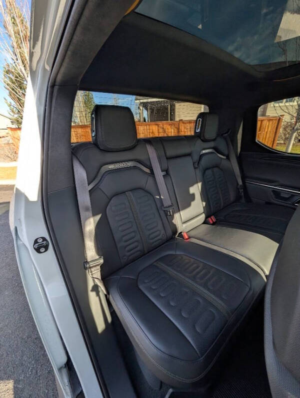 2022 Rivian R1T Adventure