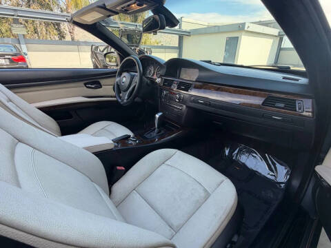 2012 BMW 3 Series 328i