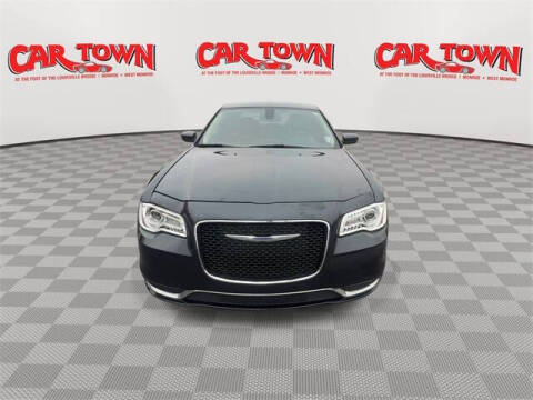 2019 Chrysler 300 Touring