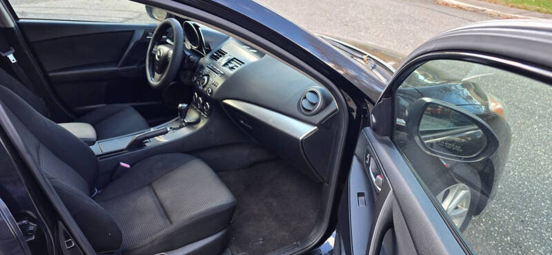 2013 Mazda MAZDA3 i Touring