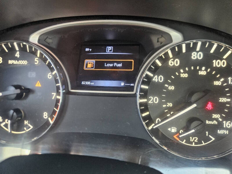 2017 Nissan Pathfinder SV