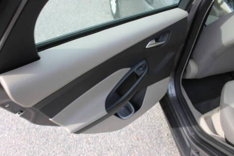2012 Ford Focus SE