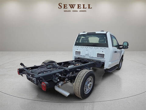 2024 Ford F-350 Super Duty XL