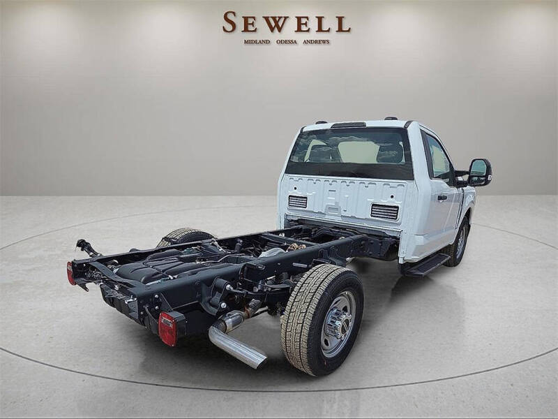 2024 Ford F-350 Super Duty XL