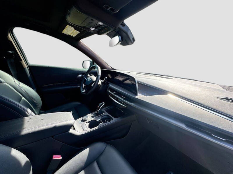 2024 Cadillac XT4 Sport