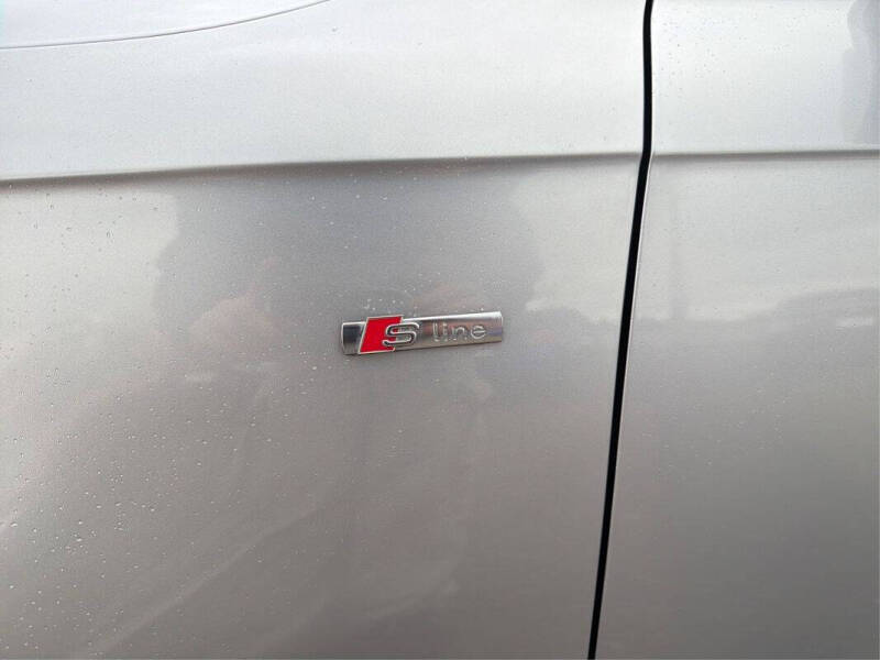 2015 Audi A4 2.0T quattro Premium