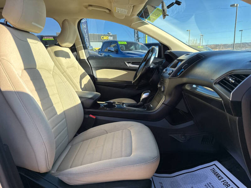 2017 Ford Edge SE