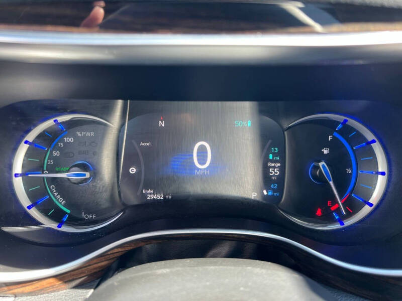 2023 Chrysler Pacifica Plug-In Hybrid Pinnacle