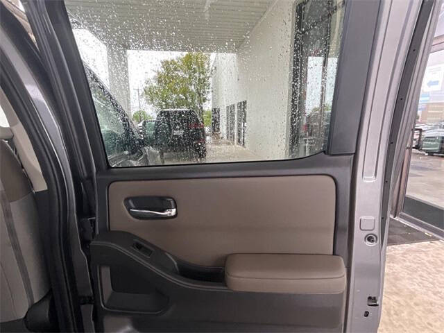 2022 Nissan Frontier SV