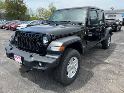 2020 Jeep Gladiator for sale at Louisburg Garage, Inc. in Cuba City WI
