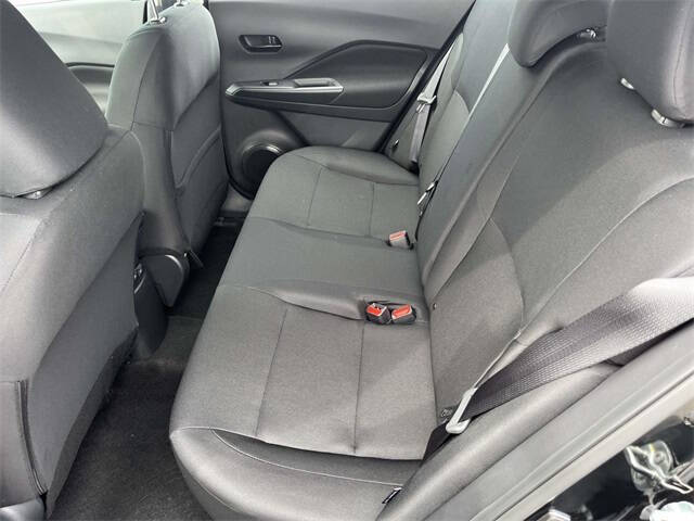 2025 Nissan Kicks Play S