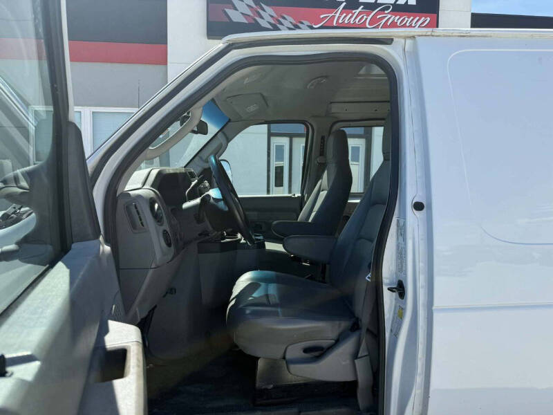 2014 Ford E-Series E-350 SD