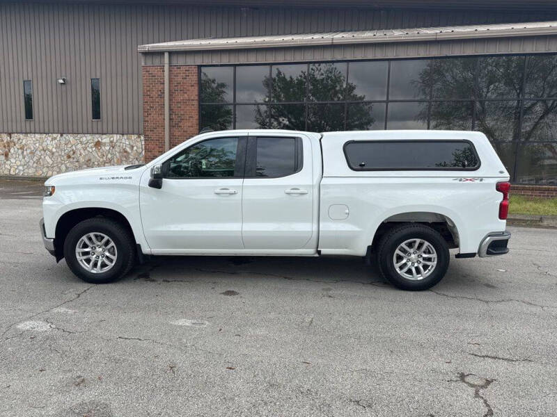 Used 2020 Chevrolet Silverado 1500 LT with VIN 1GCVYDET7LZ294800 for sale in Maysville, KY