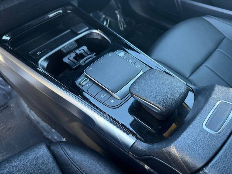 2022 Mercedes-Benz GLB GLB 250 4MATIC