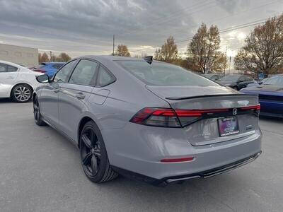 2024 Honda Accord Hybrid Sport-L photo 6