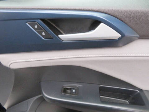 2024 Volkswagen Taos SE 4Motion