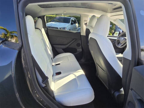 2024 Tesla Model Y Long Range