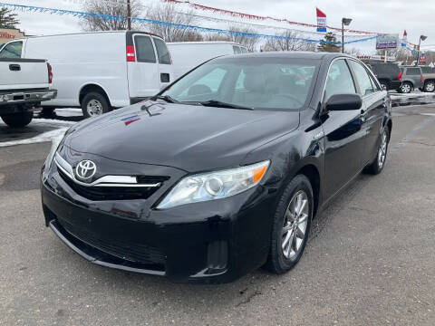 2011 Toyota Camry Hybrid for sale at Steves Auto Sales in Cambridge MN