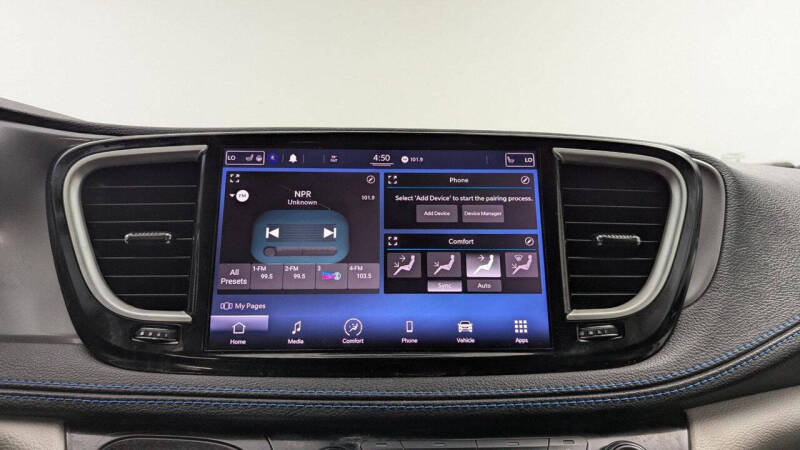 2021 Chrysler Pacifica Touring L