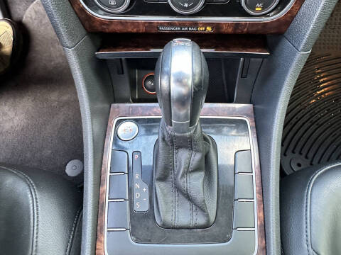 2013 Volkswagen Passat TDI SEL Premium