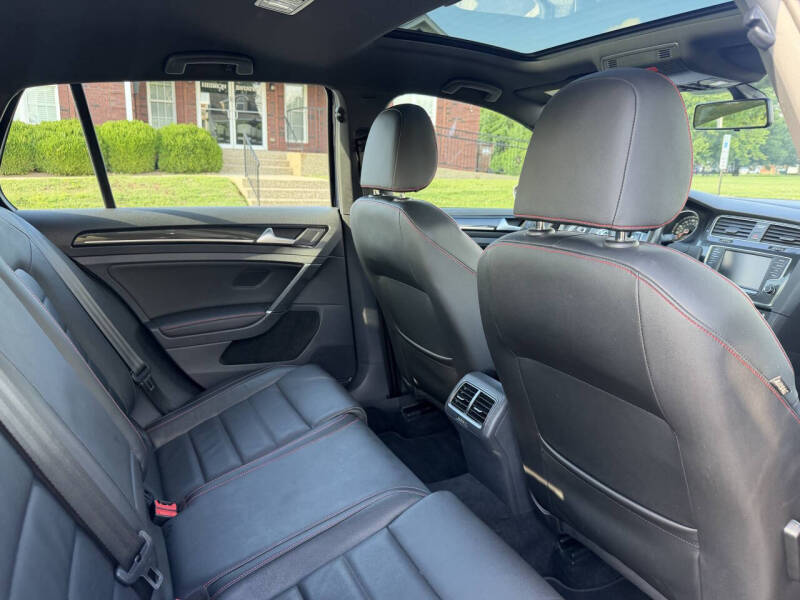2016 Volkswagen Golf GTI SE