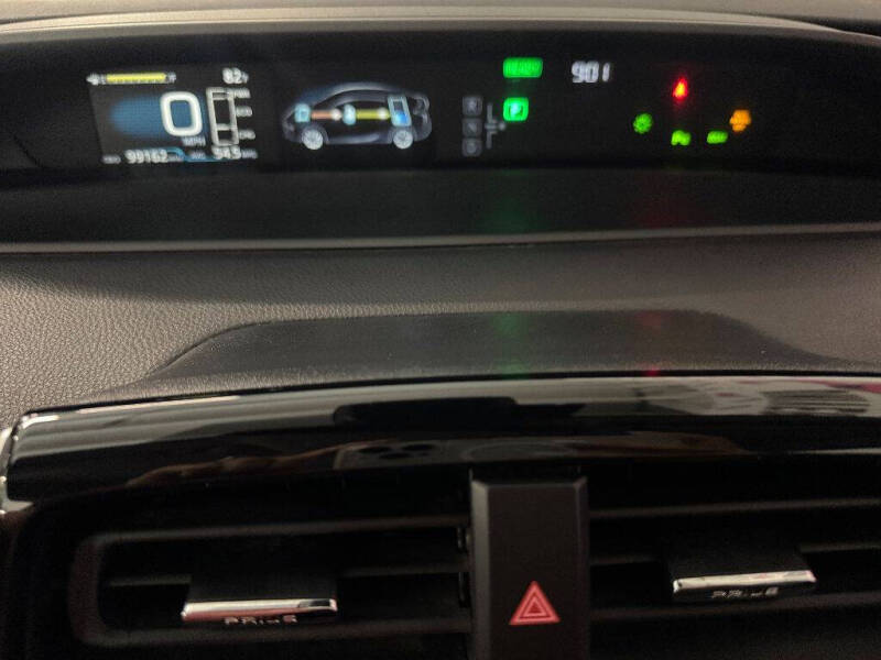 2019 Toyota Prius XLE