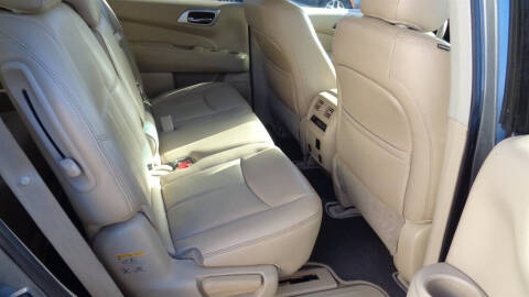 2015 Nissan Pathfinder SL