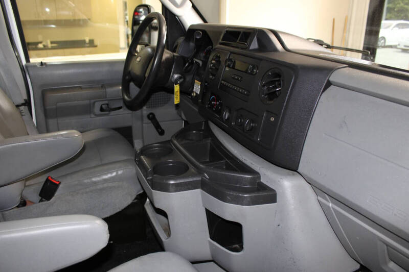 2014 Ford E-Series E-150