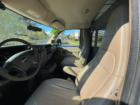 2016 GMC Savana 2500