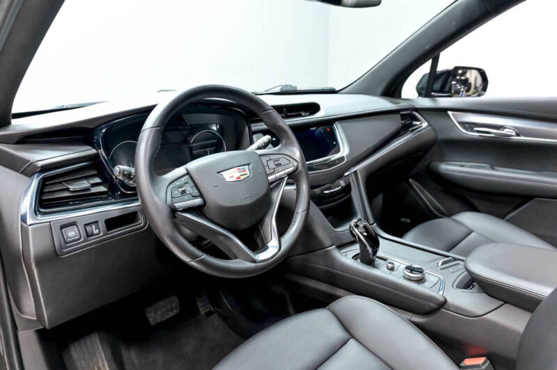 2022 Cadillac XT6 Luxury